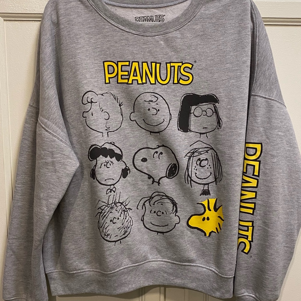 Peanuts Gray XXL Apparel Tag
